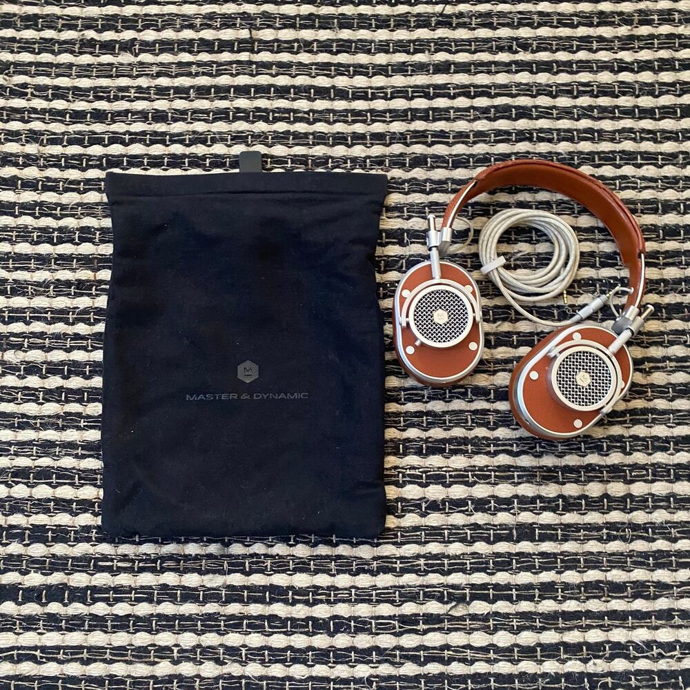 🌿Master & Dynamic MH40 Wired Over Ear Headphones Brown Sliver